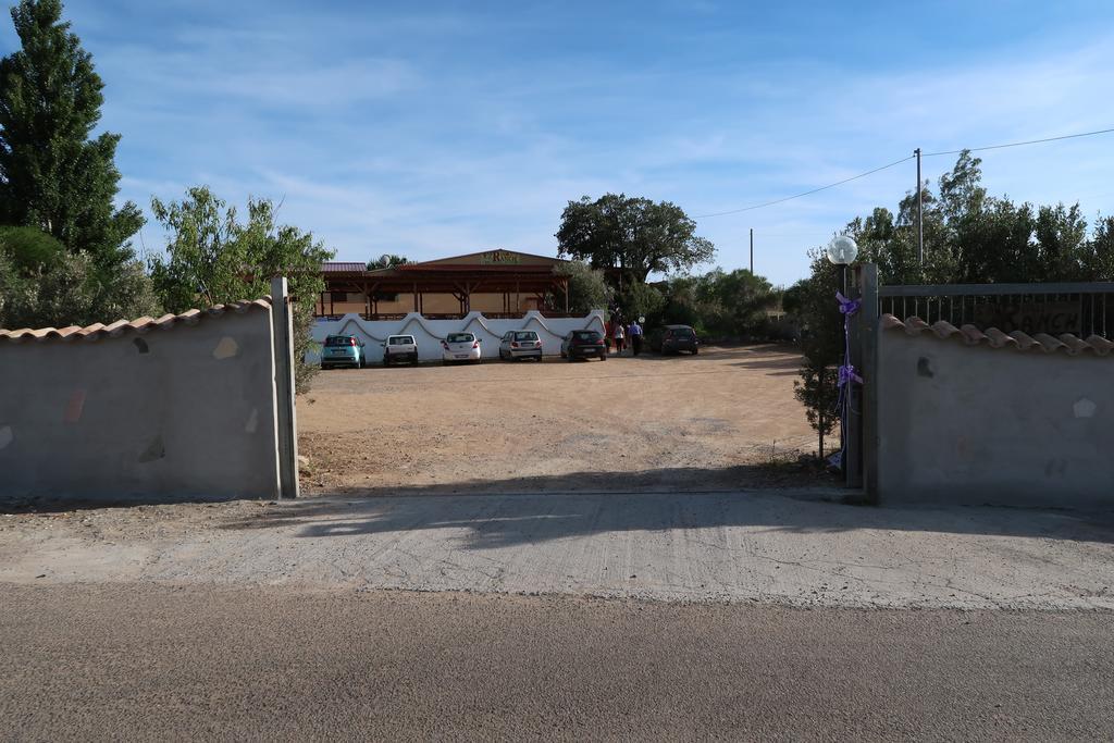 S'Arriali Ranch Guest House Iglesias Luaran gambar